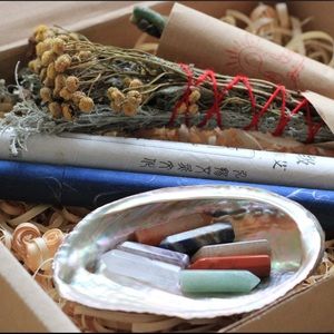 Pyramid Chakra Stone Healing Meditation Set Ritual Kit Handmade Crystal Gift Box